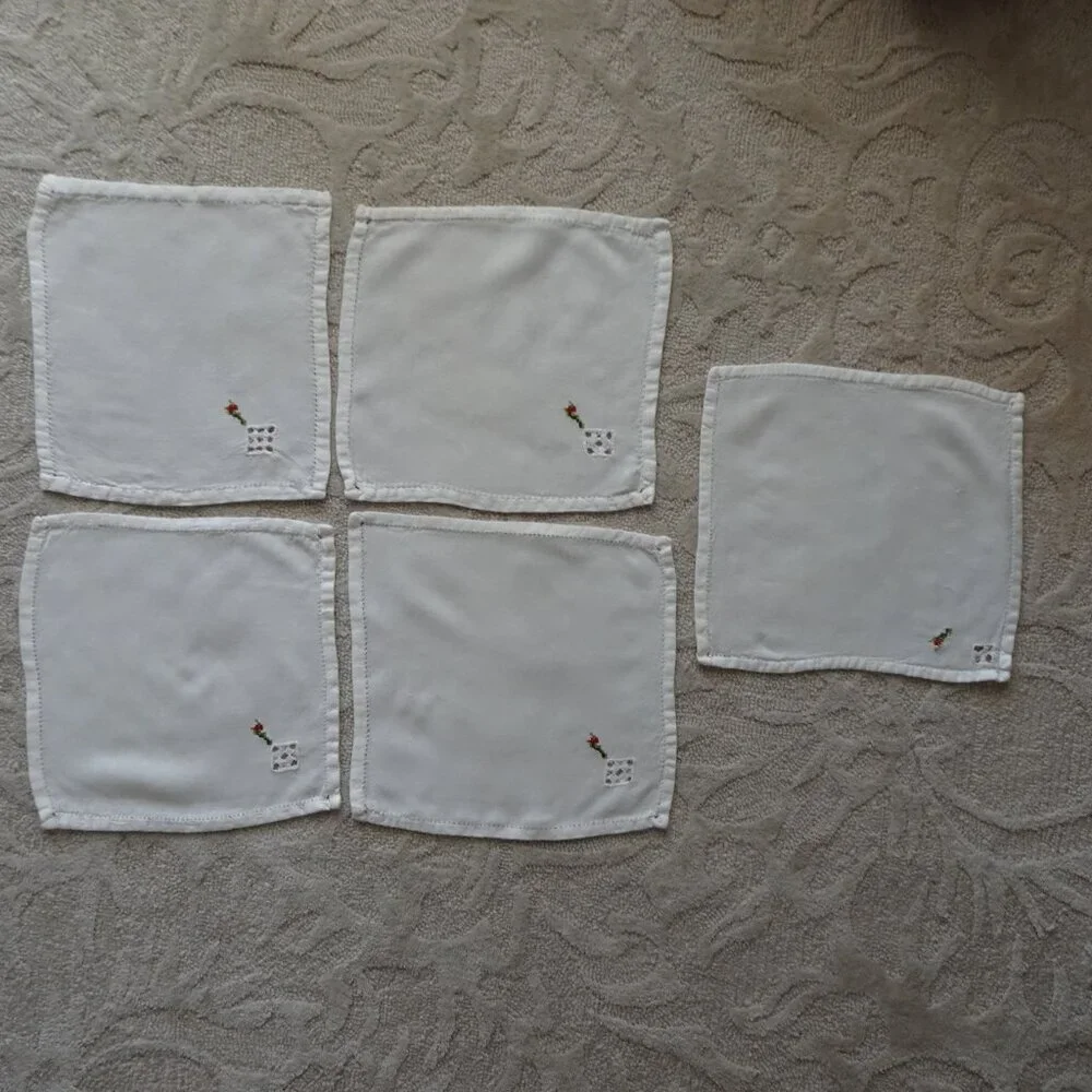 Vintage Handmade Tablecloth 76